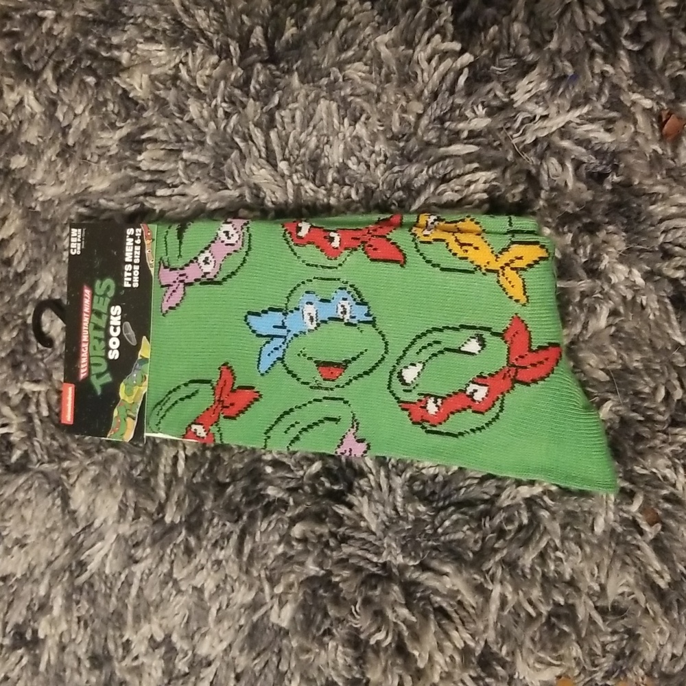 Nickelodeon Teenage Mutant Ninja Turtles socks crew fits men size 6-12 brand new